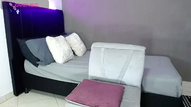 Matteo12  online show from March 20, 2026, 4:35 am