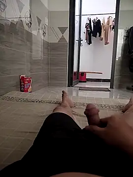 Tan32 11 online show from February 24, 2026, 3:07 am