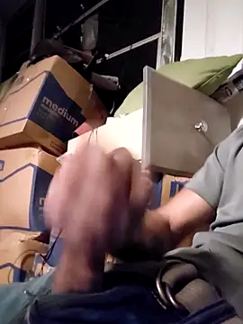 Snapshot of Hungwell1515 chatting on October 11, 2025, 10:49 am Hungwell1515 online show from October 11, 2025, 10:49 am