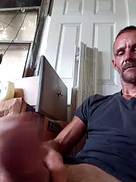 Snapshot of Hungwell1515 chatting on October 7, 2025, 4:30 pm Hungwell1515 online show from October 7, 2025, 4:30 pm