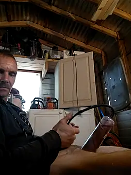 Snapshot of Hungwell1515 chatting on November 6, 2025, 4:22 pm Hungwell1515 online show from November 6, 2025, 4:22 pm