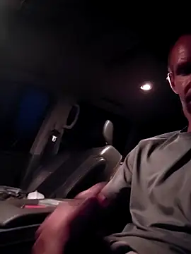 Snapshot of Hungwell1515 chatting on September 15, 2025, 12:11 am Hungwell1515 online show from September 15, 2025, 12:11 am