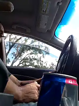 Snapshot of Hungwell1515 chatting on October 3, 2025, 6:20 pm Hungwell1515 online show from October 3, 2025, 6:20 pm