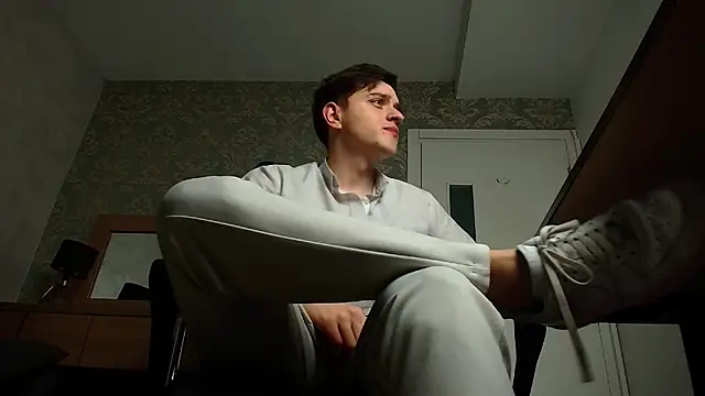 Snapshot of FelixStarkk chatting on November 23, 2025, 5:28 am FelixStarkk online show from November 23, 2025, 5:28 am