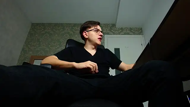 Snapshot of FelixStarkk chatting on October 23, 2025, 4:11 am FelixStarkk online show from October 23, 2025, 4:11 am