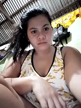 Snapshot of phoenix_1994 chatting on November 14, 2025, 6:44 pm phoenix 1994 online show from November 14, 2025, 6:44 pm