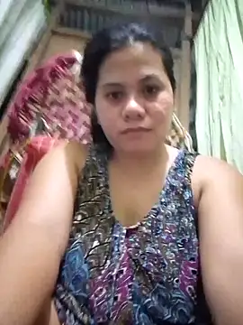 Snapshot of phoenix_1994 chatting on December 3, 2025, 9:14 pm phoenix 1994 online show from December 3, 2025, 9:14 pm