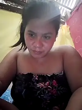 Snapshot of phoenix_1994 chatting on September 19, 2025, 7:01 am phoenix 1994 online show from September 19, 2025, 7:01 am