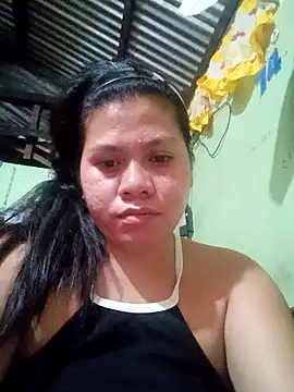 Snapshot of phoenix_1994 chatting on December 18, 2025, 9:07 pm phoenix 1994 online show from December 18, 2025, 9:07 pm