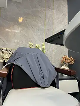 Linh 2004 online show from February 27, 2026, 2:56 am