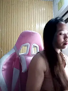 Snapshot of Na_na90 chatting on June 3, 2026, 12:33 am Na na90 online show from June 3, 2026, 12:33 am