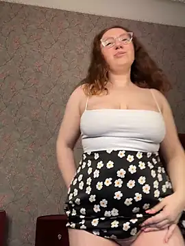 ellie coy  online show from February 14, 2026, 1:22 pm