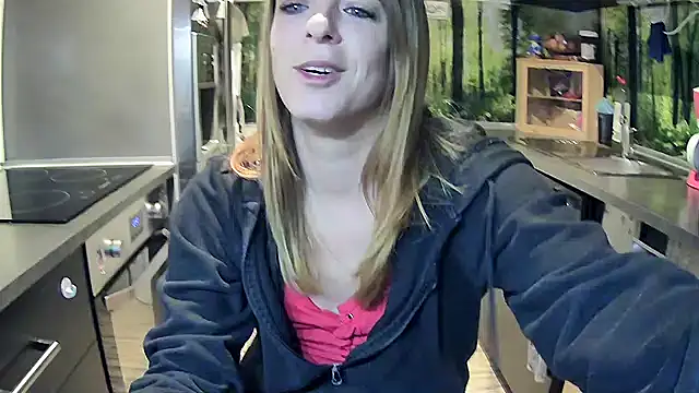 SexyMilf 37 online show from September 24, 2025, 7:42 pm