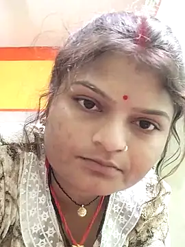 Hot mirchjii online show from November 8, 2025, 7:23 am