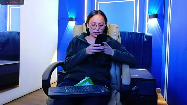 katalina07 1 online show from June 9, 2026, 8:54 pm