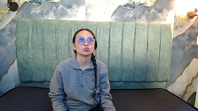 katalina07 1 online show from March 4, 2026, 9:44 pm