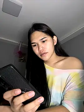 AlianaBlair online show from November 10, 2025, 4:06 am