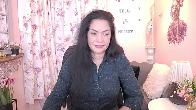 MyLovOne online show from January 5, 2026, 5:27 pm