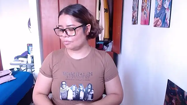 Snapshot of saenz_eymi chatting on December 4, 2025, 4:06 pm saenz eymi online show from December 4, 2025, 4:06 pm