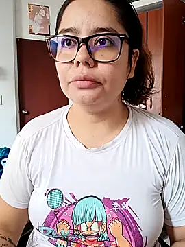 Snapshot of saenz_eymi chatting on January 15, 2026, 4:43 pm saenz eymi online show from January 15, 2026, 4:43 pm