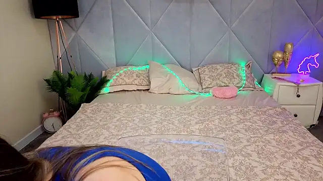 Snapshot of DiamondGoldie chatting on October 15, 2025, 7:49 am DiamondGoldie online show from October 15, 2025, 7:49 am