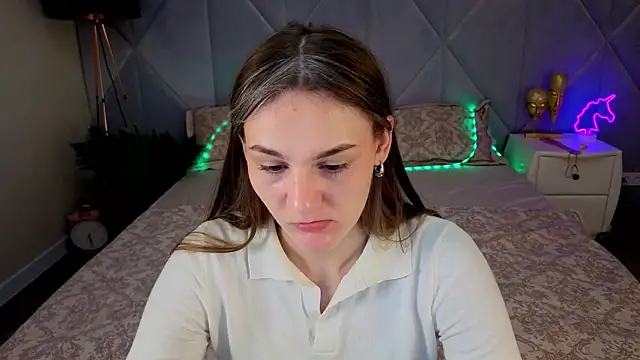 Snapshot of DiamondGoldie chatting on October 13, 2025, 7:32 am DiamondGoldie online show from October 13, 2025, 7:32 am