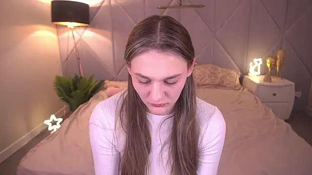 Snapshot of DiamondGoldie chatting on November 20, 2025, 1:56 pm DiamondGoldie online show from November 20, 2025, 1:56 pm