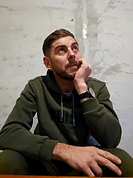 Alex-andru88 online show from December 1, 2025, 6:47 am