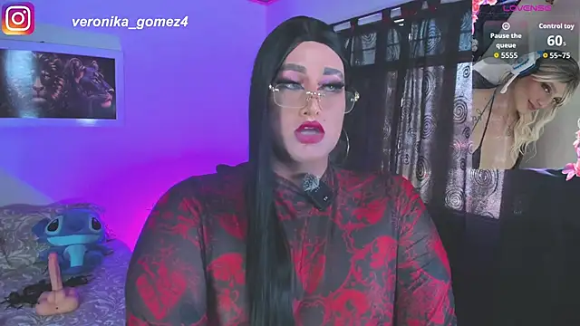 Sweetveronik 44 online show from March 9, 2026, 4:32 pm