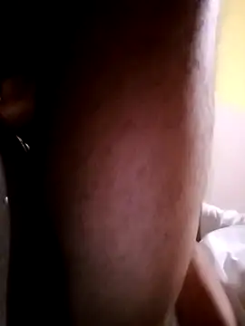 Snapshot of Golonzo1996 chatting on October 3, 2025, 3:13 pm Golonzo1996 online show from October 3, 2025, 3:13 pm