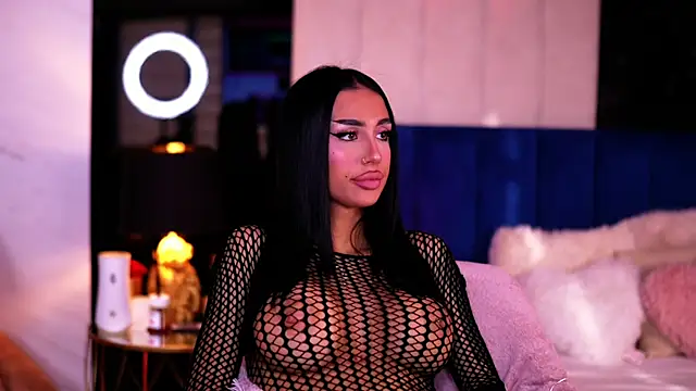 KimNatty online show from October 22, 2025, 2:05 pm