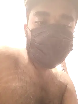 00USER online show from September 25, 2025, 4:29 am