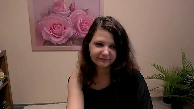 Snapshot of TwoBigSuns chatting on July 7, 2026, 8:18 am TwoBigSuns online show from July 7, 2026, 8:18 am