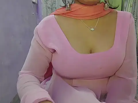 Naina 007 online show from October 28, 2025, 10:20 pm