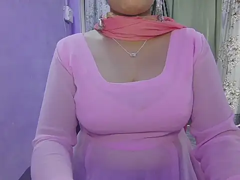 Naina 007 online show from October 28, 2025, 10:14 am