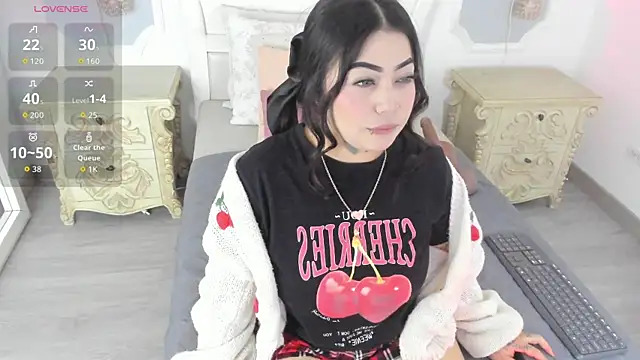 Snapshot of MeganStar__ chatting on November 20, 2025, 11:55 am MeganStar online show from November 20, 2025, 11:55 am