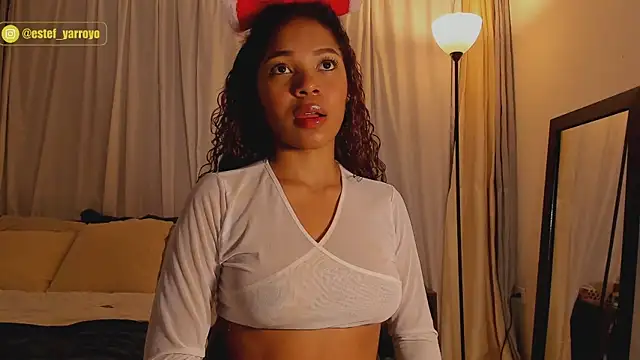 Estefy arroyo1 online show from December 19, 2025, 12:03 am