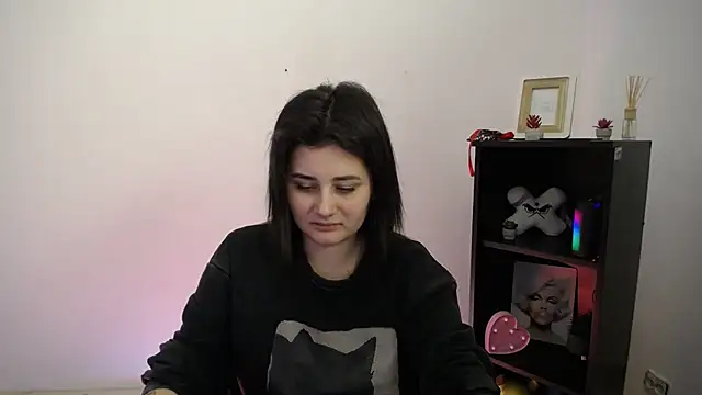 Katrin kiss  online show from January 8, 2026, 2:23 pm