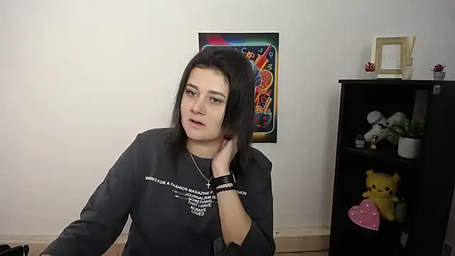 Katrin kiss  online show from September 12, 2025, 12:38 pm