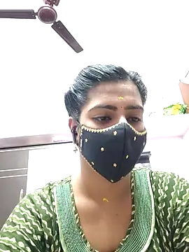 Tamil-Meenu12 online show from October 28, 2025, 7:51 am