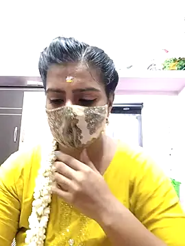 Snapshot of Tamil-Meenu12 chatting on May 6, 2026, 6:17 am Tamil-Meenu12 online show from May 6, 2026, 6:17 am