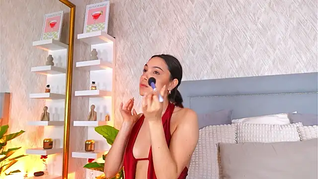 Sofy Bradd online show from March 18, 2026, 8:06 am