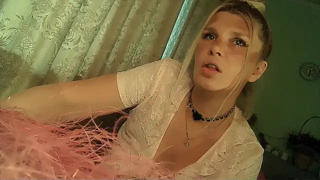 Snapshot of TsPostophere chatting on November 1, 2025, 10:31 am TsPostophere online show from November 1, 2025, 10:31 am