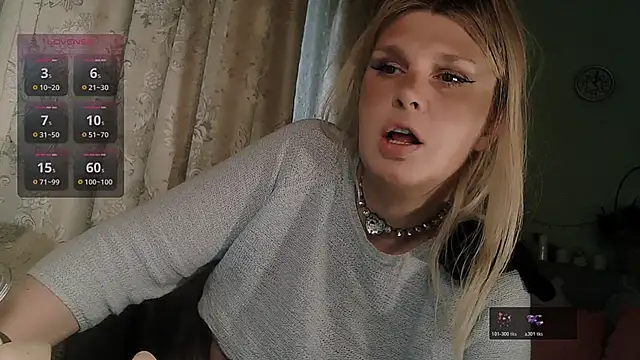 Snapshot of TsPostophere chatting on November 28, 2025, 10:04 am TsPostophere online show from November 28, 2025, 10:04 am