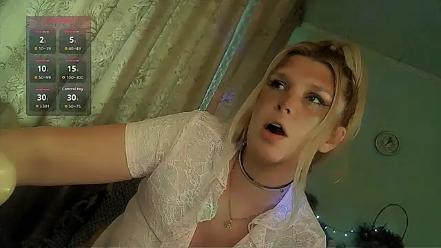 Snapshot of TsPostophere chatting on October 29, 2025, 10:03 am TsPostophere online show from October 29, 2025, 10:03 am