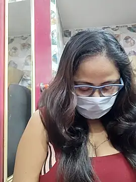 nisha 1110 online show from November 19, 2025, 6:08 pm