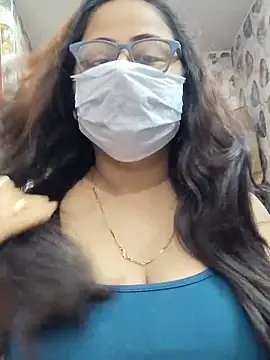 nisha 1110 online show from November 18, 2025, 3:15 pm