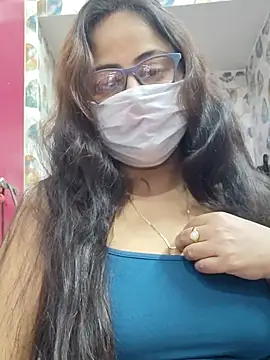 nisha 1110 online show from October 12, 2025, 5:58 pm