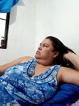 Snapshot of yaneth_ chatting on December 15, 2025, 11:16 am yaneth online show from December 15, 2025, 11:16 am