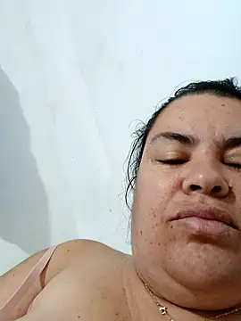 Snapshot of yaneth_ chatting on November 7, 2025, 10:53 am yaneth online show from November 7, 2025, 10:53 am